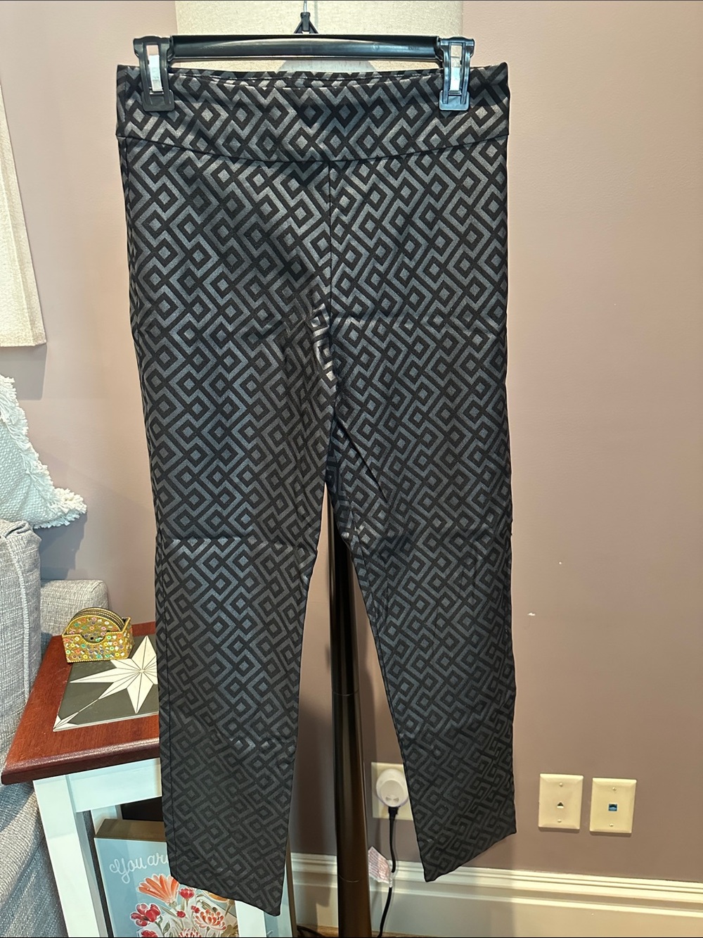 Women's Black Geometric Print Pull On Pants